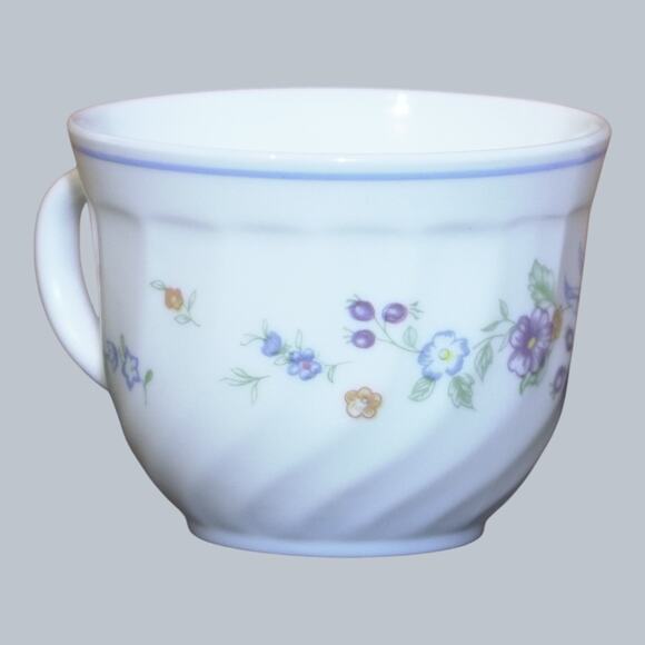 Arcopal France Victoria Coffee Teacups Set of 6 Vintage 1990s Floral White EUC - Picture 4 of 10